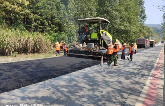S223宜安路，油面攤鋪